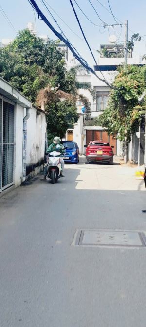 Mặt tiền Cát Lái, căn hộ dịch vụ 5 tầng, 3 làn XH, TN 130tr - Chỉ 11.5 tỷ - 1