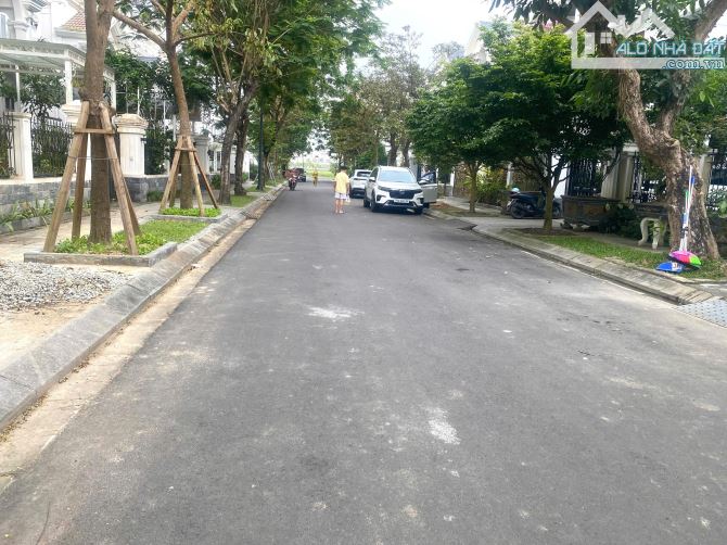 🚨 THANG MÁY XỊN XÒ – NỘI THẤT ỐP GỖ – VIEW HỒ – MẶT TIỀN 12M ĐƯỜNG ĐẸP NHẤT KĐT TP HUẾ - 12