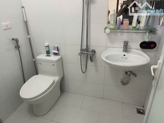 BÁN NHÀ PHỐ NGUYỄN VĂN CỪ, LONG BIÊN, PHÂN LÔ, Ô TÔ TRÁNH, DT 136M2*MT 8M* GIÁ 40.8 TỶ - 12
