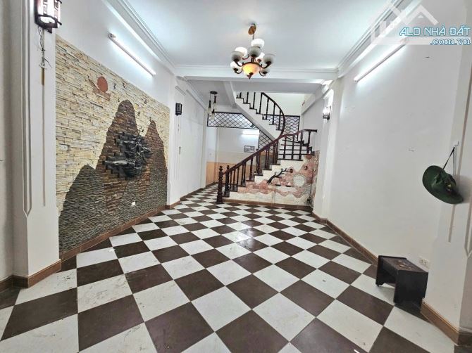 ngôi nhà đẹp như mơ là có thật các bác nhé-oto đỗ cửa mt thông thoáng - 2