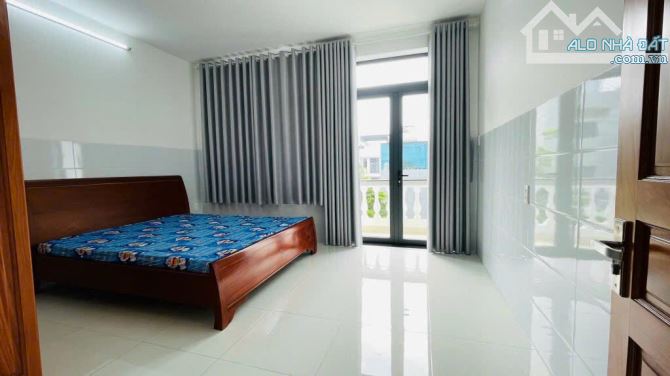 🌈Bán Nhà Khu Phân Lô Ngay trường Nguyễn Văn Thệ- 4 Tầng- 200m2- Đường 8M vỉa hè-6,3 tỷ - 2