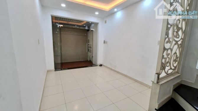 HẺM XE TẢI BÙI ĐÌNH TÚY - 50M2 2 TẦNG BTCT - TIỆN KINH DOANH - SỔ VUÔNG A4 - CHỈ 6.X TÝ - 2