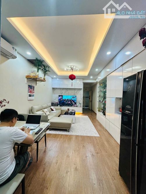 LINH ĐÀM CẦN BÁN CĂN 3N2WC - LÔ GÓC- CHỦ NHÀ QUAN CHỨC GIỮ GÌN CẨN THẬN - 2