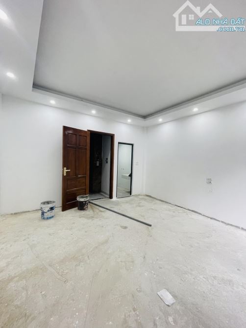 Bán nhà- LÕI ĐỐNG ĐA, NHÀ ĐẸP MỚI KOONG , 6 TẦNG THANG MÁY, 40M OTO TRÁNH -Văn Chương,Đống - 2