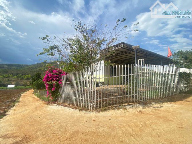 Bán căn nhà vườn 2 mặt tiền cực đẹp 1.774m2 ngay Gần sân bay Liên Khương, Gần Quốc Lộ 27 - 2