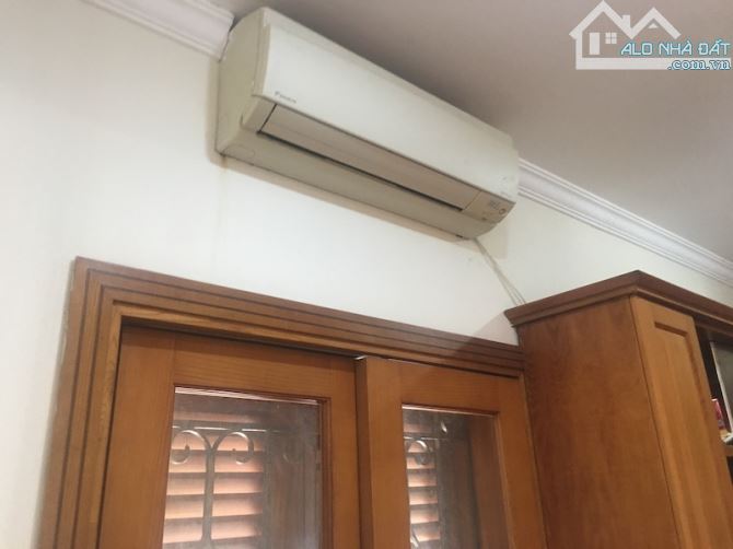 Cho thuê tập thể tầng 5 đủ tiện nghi 2 phòng ngủ phố Tông Đản - 2