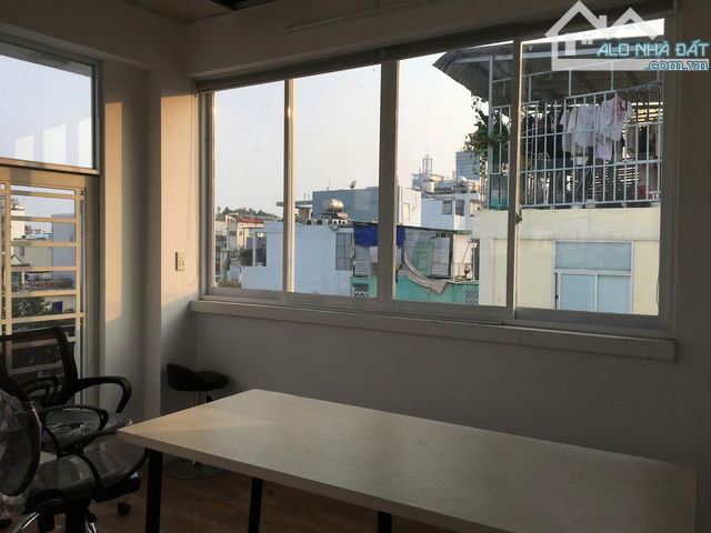 Nha 5 tầng ở ngay Quận 3, 42m2, full nội thất, nhỉnh 9 tỷ - 2