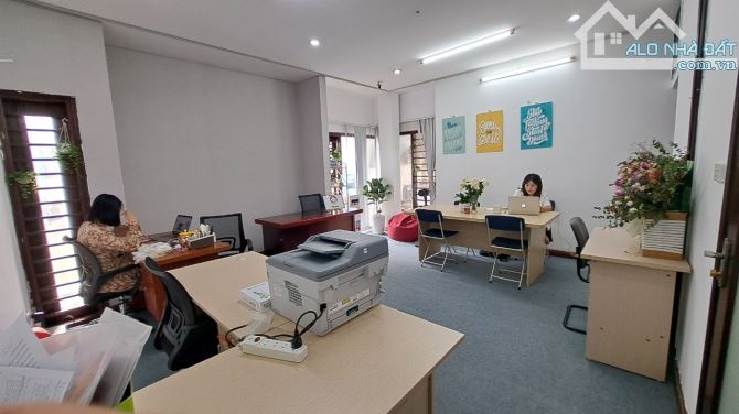 DUY NHẤT 1 VP 30M2 TẠI 164 KHUẤT DUY TIẾN - THANH XUÂN GIÁ 5,5TR / THÁNG OTO ĐỖ CỬA - 2