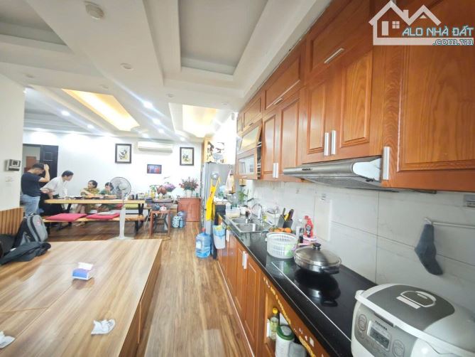 Bán gấp căn 103m2 - 3PN- 17T1 Hapulico Vũ Trọng Phụng - full đồ- có sổ đỏ - nhỉnh 8 tỷ - 2