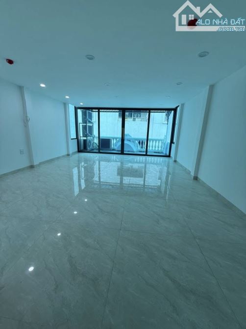 BÁN TOÀ VĂN PHÒNG PHỐ KIM MÃ, BA ĐÌNH - 9 TẦNG CÓ HẦM - Ô TÔ TRÁNH - CHỦ CẦN BÁN GẤP - 2