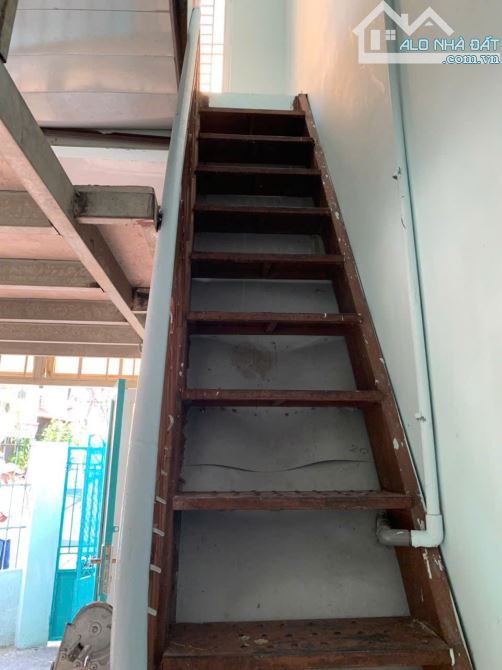 Cho thuê nhà 2 MT Điện Biên Phủ P25 BìnhThạnh 42m2,trệt 1lầu suốt,10tr - 2