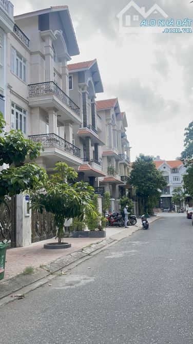 Khu đô thị HimLam Vip nhất Quận 7, Dân trí cao - Lô Biệt Thự Him Lam - 2