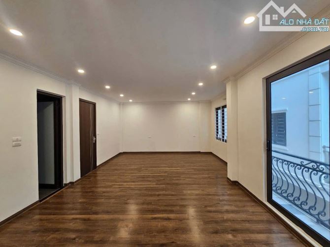 Cần Bán Nhà 55m2 Tại Phúc Lợi Long Biên 7,6Tỷ Mặt Tiền Siêu Đẹp Giao Thông Thuận Lợi - 2