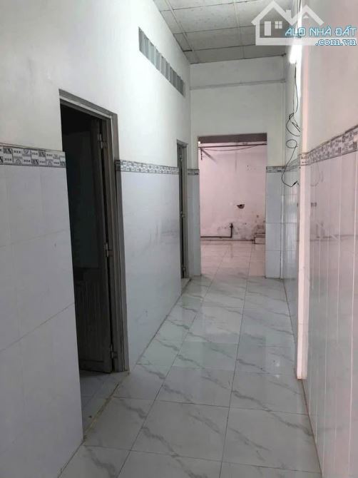 Cần bán gấp căn nhà cấp 4 ở Đ . Nguyễn Thị Sáu , Thới Tam Thôn 80m2 SHR giá 810tr - 2