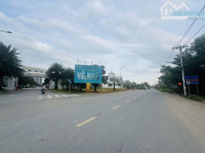 Đất đẹp Trường Lưu Long Trường 61m2 đường xe tải chỉ 3 tỷ 250 - 2