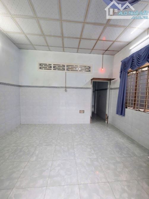 Bán gấp nhà cấp 4 ở đường Bà Điểm 5, Hóc Môn, 68m2, Sỏ hồng, 810 Triệu - 2