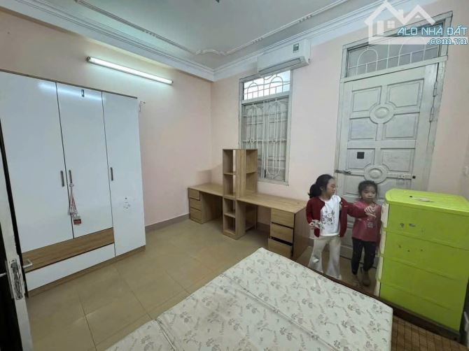 Hiếm cho thuê nhà riêng ngõ 168 Kim Giang 4.5 tầng, 6 ngủ, 4 vệ sinh, 10 Triệu - 2