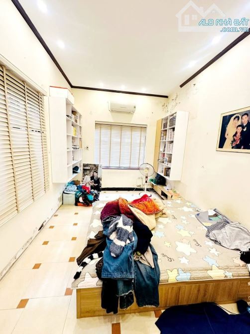 SIÊU HIẾM - NGUYỄN TRÃI - DÂN XÂY - 71M2, 4T, 9.X TỶ - SAU QH  RA VỈA HÈ – Ô TÔ TRÁNH - 2