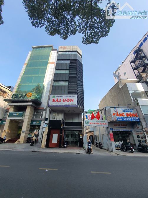 Building 8 Tầng, 2 MT đường Bùi Thị Xuân, Quận 1. DT: 6.2*28m. Hợp đồng thuê 200tr/tháng - 2
