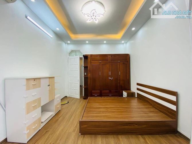 KHU PHÂN LÔ QUÂN ĐỘI  HOÀNG VĂN THÁI 50M2 X 4 TẦNG -  GIÁ 13 TỶ - 2