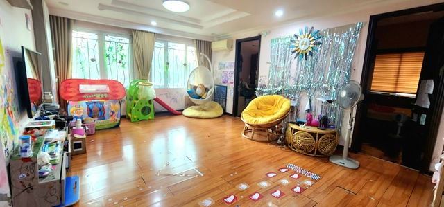Bán Chung cư cao cấp G03 Ciputra Tây Hồ, 150m2, căn góc, 4 ngủ, bể bơi, 10 tỷ - 2