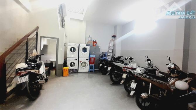 Mặt tiền Cát Lái, căn hộ dịch vụ 5 tầng, 3 làn XH, TN 130tr - Chỉ 11.5 tỷ - 2