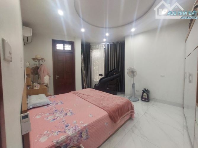 Bán nhà Đặng Vũ Hỷ 4 tầng lô góc, vỉa hè kinh doanh, giá 14 tỷ hơn - 4