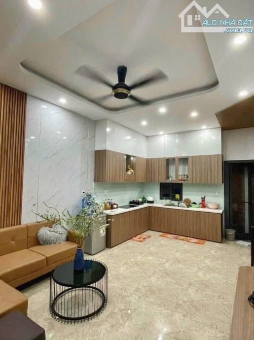 Nhà 2 Tầng Bùi Thị Xuân - Thiết Kế Đẹp Hiện Đại Dọn Vào Ở Ngay - 3