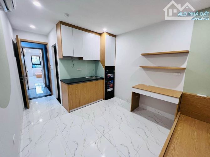TÒA NHÀ 9 TẦNG TẠI QUẬN CẦU GIẤY: Dt 90m2, 9 Tầng, Dòng tiền 220tr/Tháng, Giá chào 54 Tỷ - 3