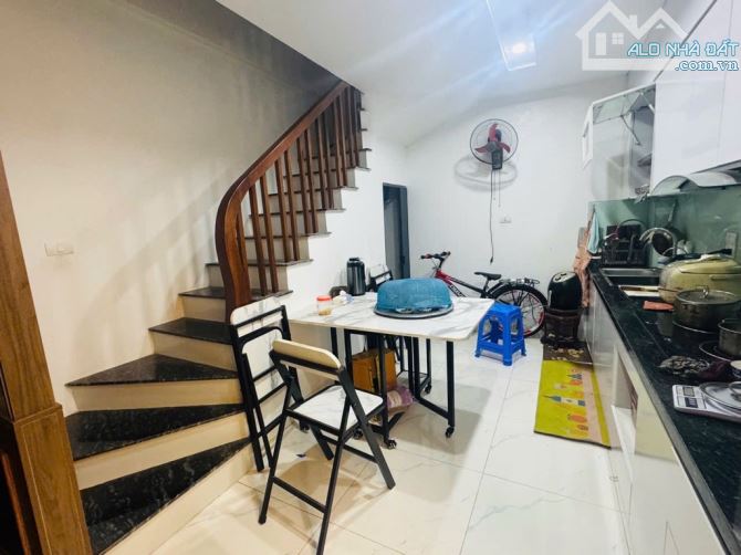 20M RA Ô TÔ TRÁNH DỪNG ĐỖ, NHÀ MỚI ĐẸP - GIÁ CHỈ 5.5 tỷ.RẺ NHẤT NAM TỪ LIÊM - 3