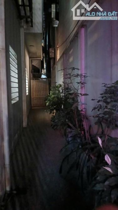 BÁN NHÀ TRỤC CHÍNH KINH DOANH NGUYỄN CẢNH DỊ . LÔ GOC . ĐẮNG CẤP NHẤT - 3