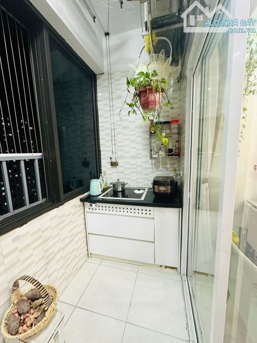 LINH ĐÀM CẦN BÁN CĂN 3N2WC - LÔ GÓC- CHỦ NHÀ QUAN CHỨC GIỮ GÌN CẨN THẬN - 3