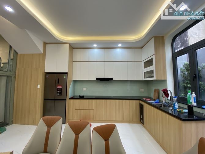 QUÀ TẬNG TÂN GIA- NHÀ MỚI 4TẦNG-4PN-THANG MÁY-ĐƯỜNG 12M-DÒNG TIỀN-CẬN PHÚ M HƯNG- QUẬN 7 - 3