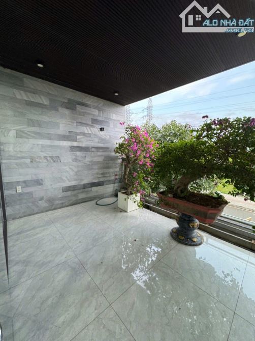Bán Biệt thự 300m2 view sông đ Nguyễn Đình Thi, Hòa Xuân, Đà Nẵng. Chỉ 22t TL - 3