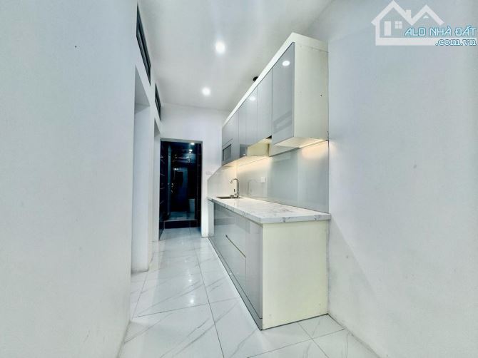 Cần bán nhà tập thể In ngân hàng Đống Đa - 80m - 3PN - 3