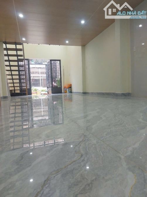 Bán nhanh nhà Trường Sa, 61m2, 4 x 15, 3 tầng, 3 PN, giá 7 tỷ hơn. - 3