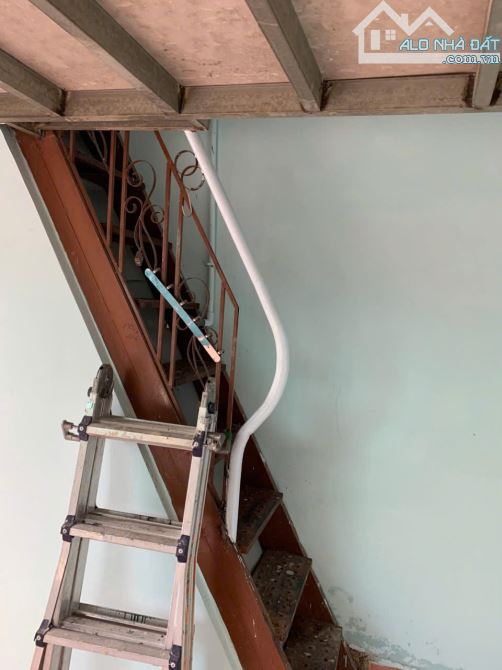 Cho thuê nhà 2 MT Điện Biên Phủ P25 BìnhThạnh 42m2,trệt 1lầu suốt,10tr - 3