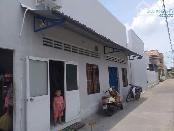 Bán gấp căn nhà kèm 4P trọ ở gần KCN Tây Bắc , Củ Chi 180m2 SHR giá 990 triệu - 3