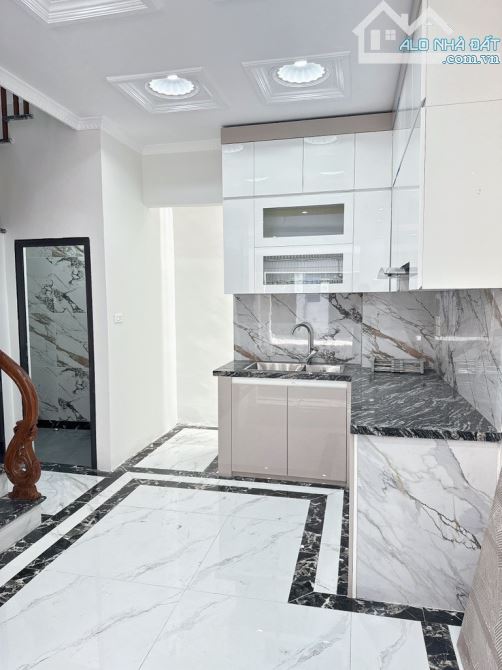 Siêu phẩm Thanh Am - Long Biên - 6 tầng - thang máy - gara ô tô - dt 72m2 - giá nhỉnh 9 tỷ - 3