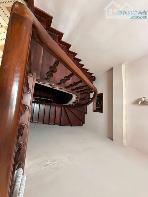 VIEW ROYALL CITY MẶT PHỐ CỰ LỘC 58M2 5T MT 5M 16.5 TỶ GIÁ ĐẦU TƯ . - 3