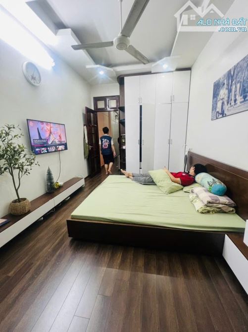 Bán nhà Doãn Kế Thiện Cầu Giấy-Phân Lô,oto Tránh,Thoáng Trước Sau-75m 5 tầng Giá 17,5 tỷ - 3