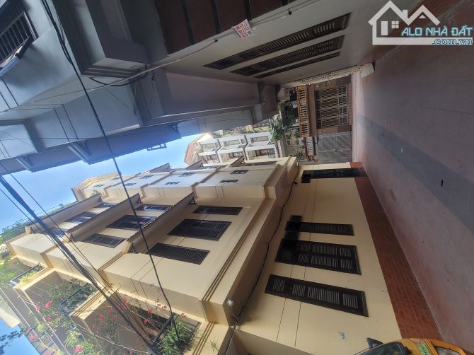 48M2 - PHÂN LÔ - Ô TÔ VÀO NHÀ - NGÕ THÔNG - MT 4,6M - CHỈ 16,3 TỶ - VĂN CAO - 3