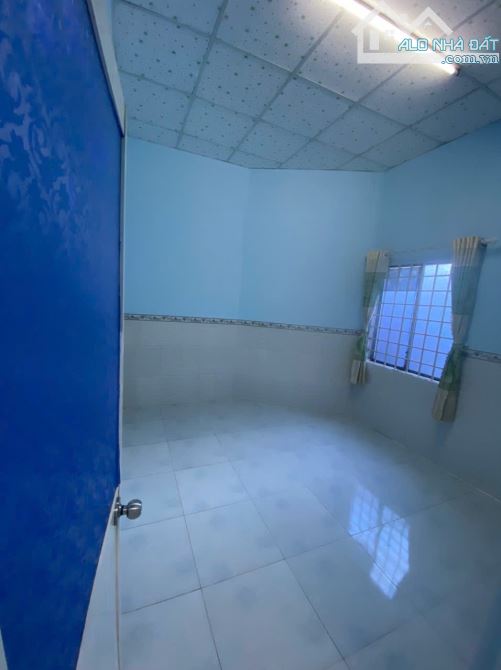 CHỦ GỞI BÁN NHÀ CẤP 4 (DT: 83,6M2) NGAY CÔNG AN P. TÂN VẠN. GIÁ CHỈ 1,8 TỶ - 4