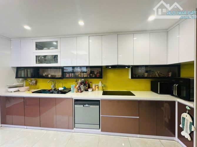 BÁN NHÀ MẶT PHỐ 18 TỶ 35m 4 TẦNG MT 4m VỈA HÈ Ô TÔ TRÁNH KINH DOANH LẠC LONG QUÂN TÂY HỒ - 4