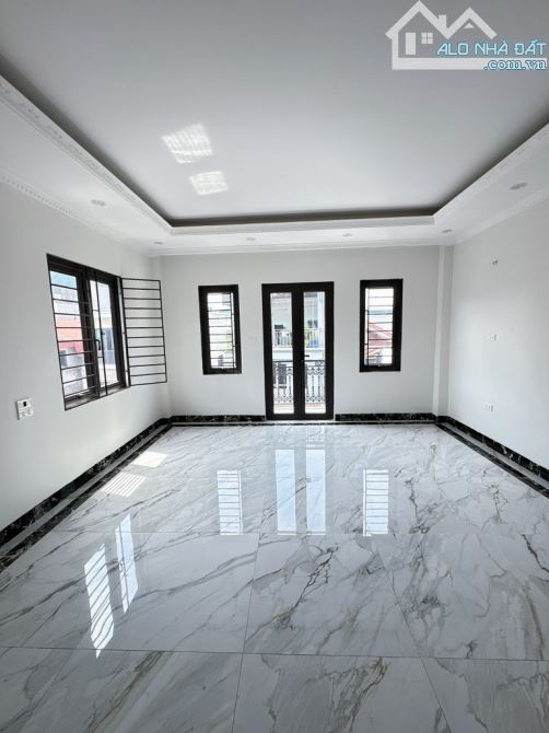 Siêu phẩm Thanh Am - Long Biên - 6 tầng - thang máy - gara ô tô - dt 72m2 - giá nhỉnh 9 tỷ - 4