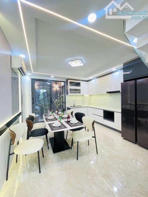 51M2 - Đường 12M - 4 Tầng Sân Thượng BTCT - Tặng Full Nội Thất - 4