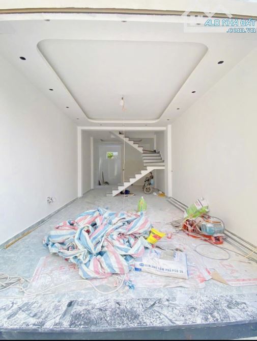 GẦN CHỢ MINH KHA-ĐỒNG THÁI,ngay sát đường 351-căn sân cổng 61m2 x 3 tầng-oto tận nơi ❌Giá: - 4