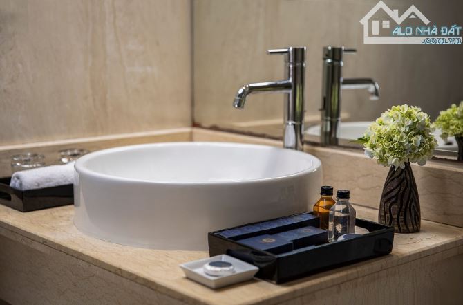 Bán gấp khách sạn mới 9 tầng mặt phố Hàng Nón, DT 163m2, MT 6.5m, Giá: 150 tỷ - 4