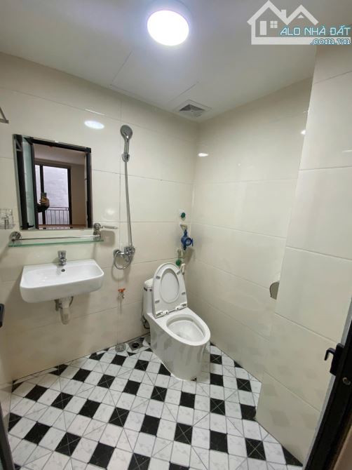 Bán căn hộ DV ngõ 185 Phùng Khoang, DT 86m, 6 tầng mới, MT 6.6m, 20.9 tỷ, cho thuê 100tr/t - 5