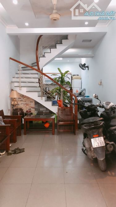 Bán nhà Cầu Giấy dân xây lô góc 2 thoáng ở ngay 40m 4 tầng 5.8 tỷ - 5